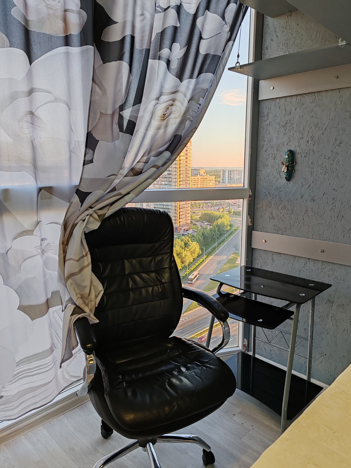 Квартира возле ТЦ Аура
