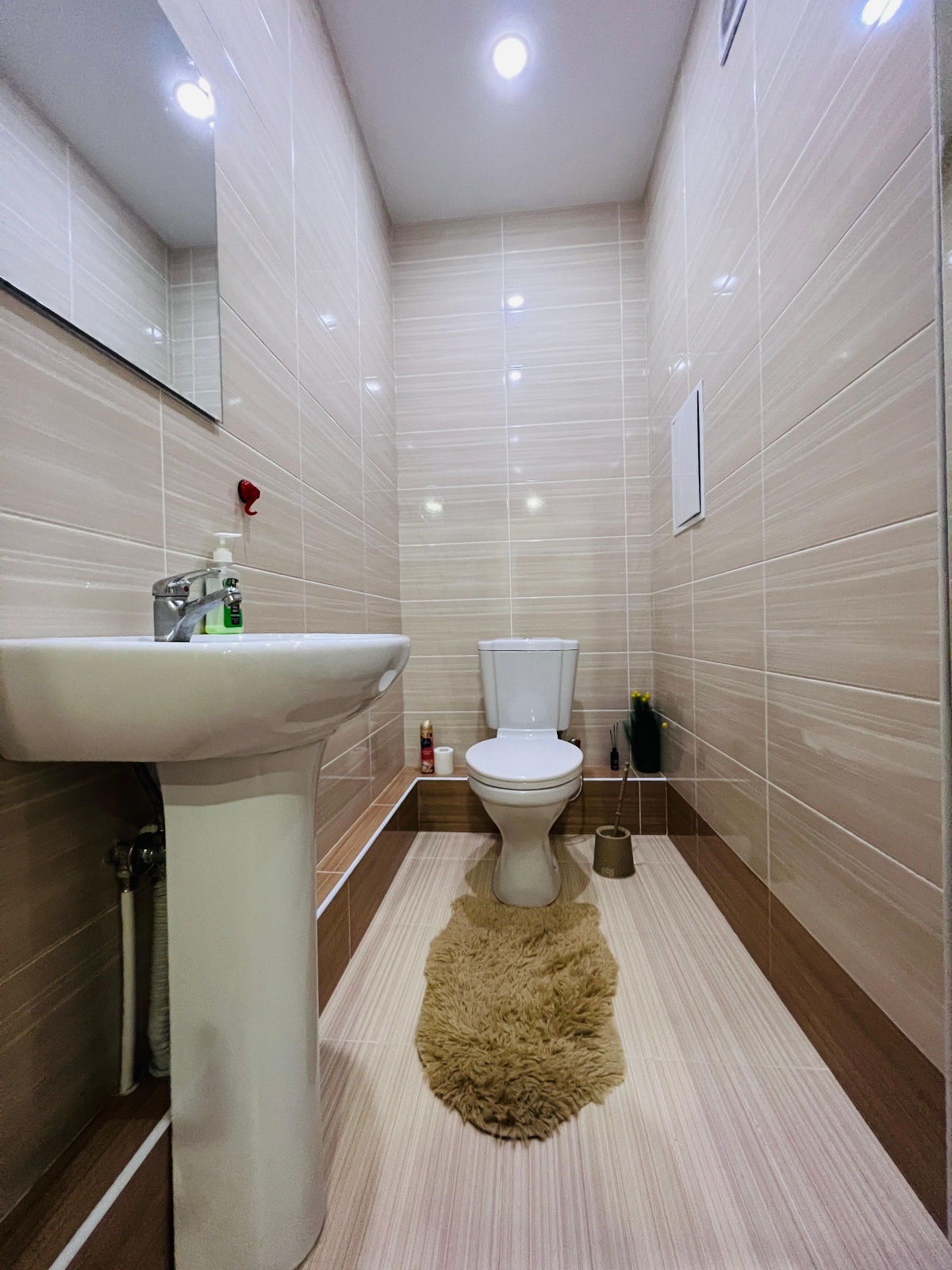 Apartments by Xasanov 2-ком.квартира на Мелик Карамова 4