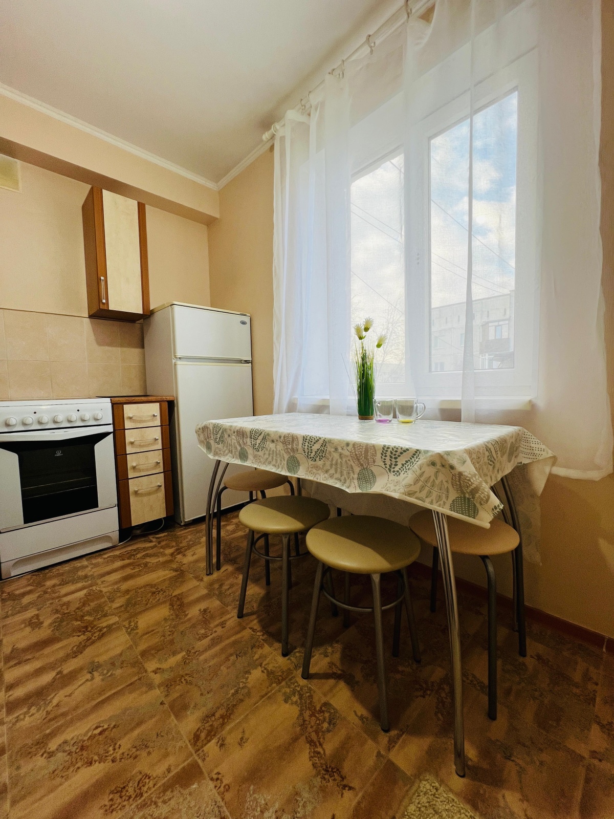 Apartments by Xasanov 2-ком.квартира на Бажова 15