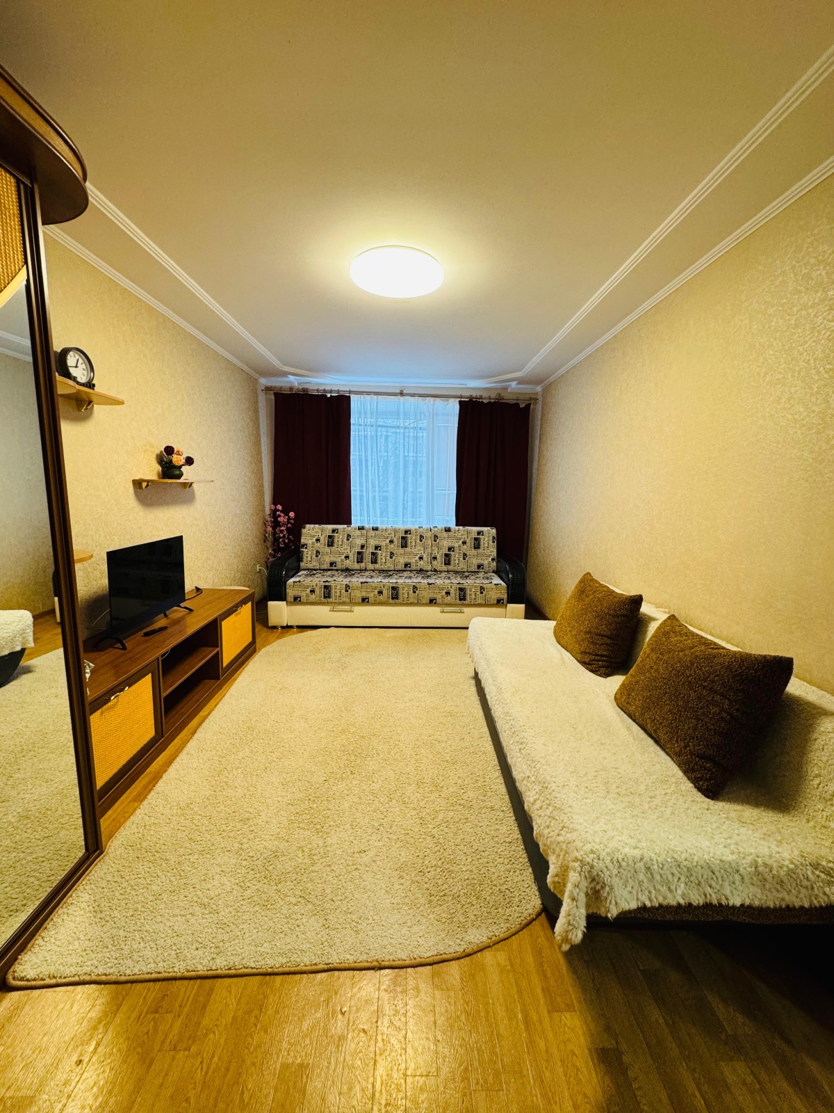 Apartments by Xasanov 2-ком.квартира на Бажова 15