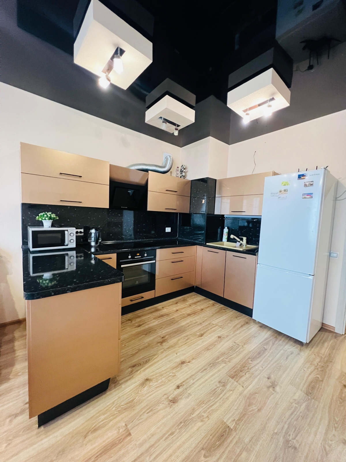 Apartments by Xasanov 2-ком.квартира на Мелик Карамова 4